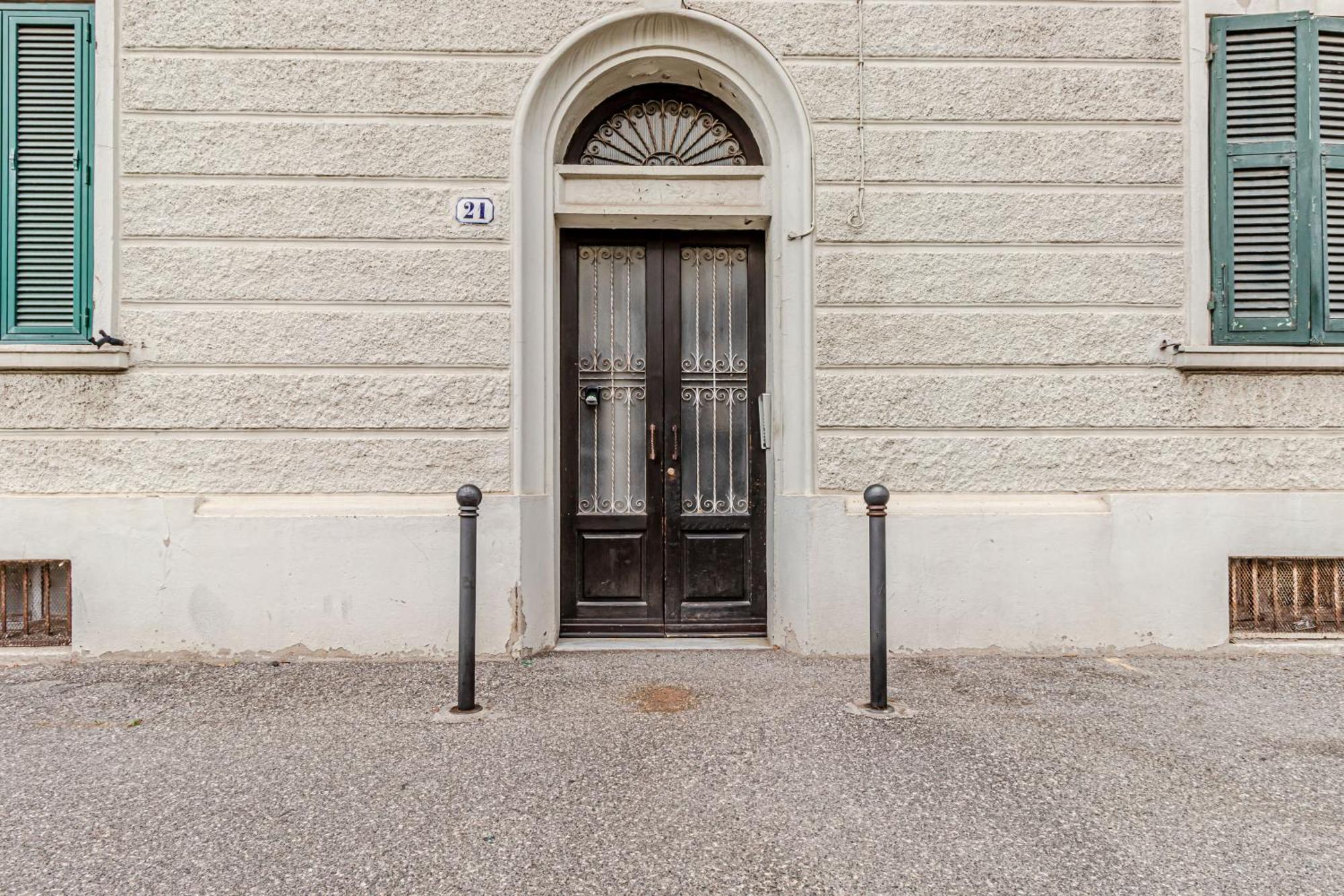 Moonlight Stylish Central, Hospital & Station Livorno Bagian luar foto
